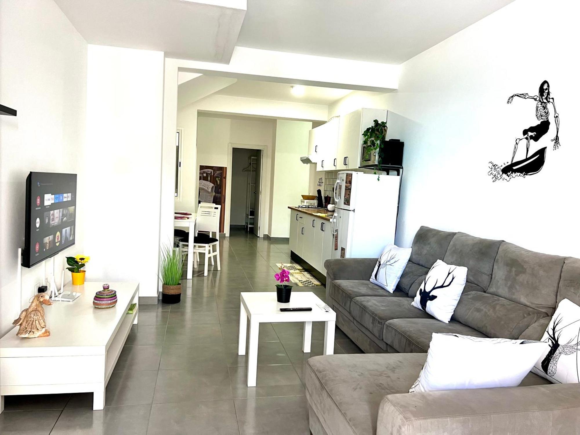 Animos! Apartments - 10 Modern Apartments Near The City & Beach, Perfect For Nomads, Travellers, Families, Watersports! Santa Maria Bagian luar foto