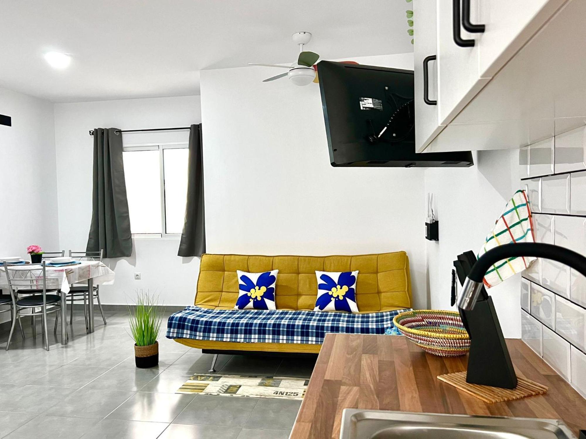 Animos! Apartments - 10 Modern Apartments Near The City & Beach, Perfect For Nomads, Travellers, Families, Watersports! Santa Maria Bagian luar foto